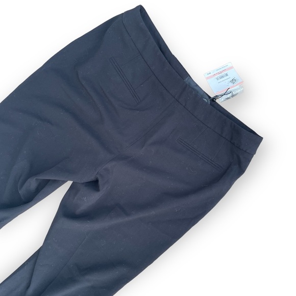 Compression NWT Flare Leg Ponte Pants
ANNE KLEIN - Picture 7 of 12